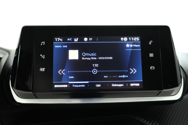 Peugeot 208 1.2 PureTech Allure Pack Navigatie, Apple carplay, Climate