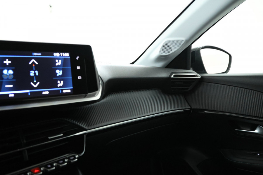 Peugeot 208 1.2 PureTech Allure Pack Navigatie, Apple carplay, Climate
