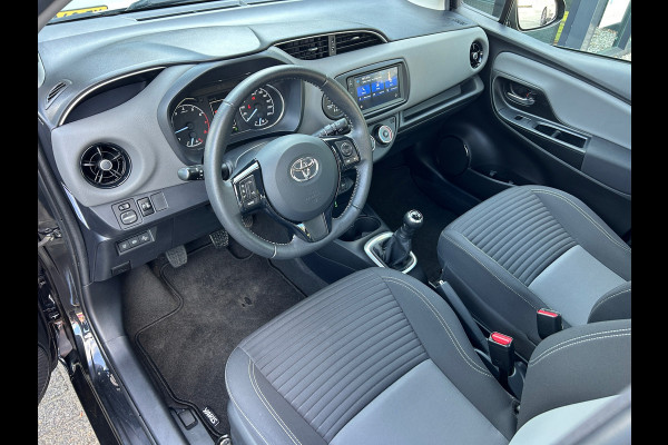 Toyota Yaris 1.0 VVT-i Connect Apple Carplay Camera Rijklaarprijs!