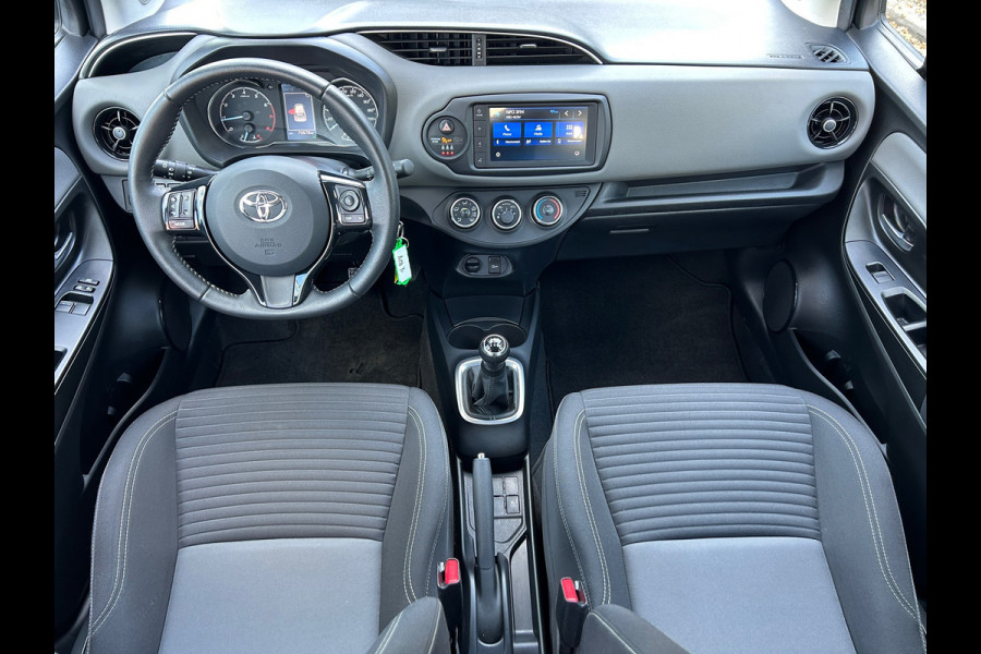 Toyota Yaris 1.0 VVT-i Connect Apple Carplay Camera Rijklaarprijs!
