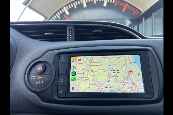 Toyota Yaris 1.0 VVT-i Connect Apple Carplay Camera Rijklaarprijs!