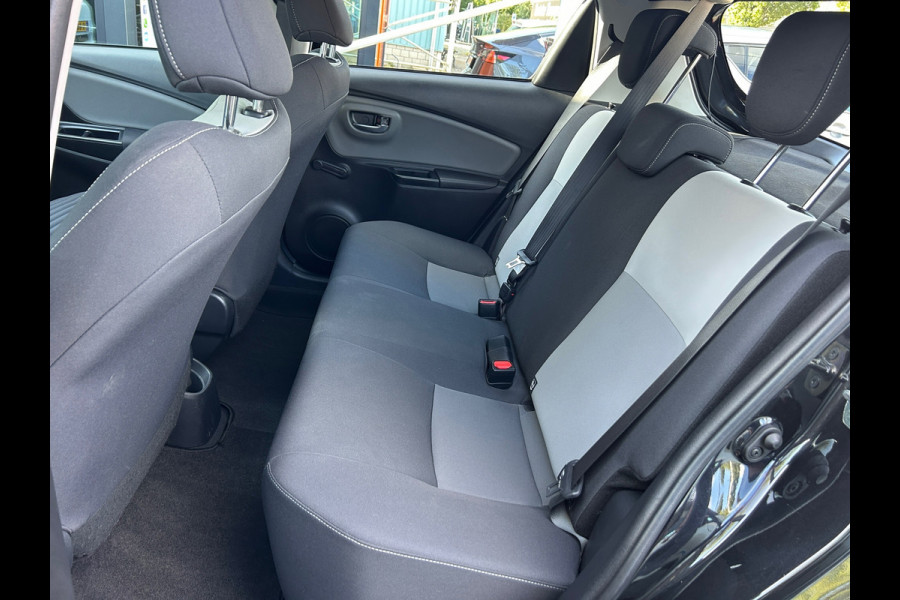 Toyota Yaris 1.0 VVT-i Connect Apple Carplay Camera Rijklaarprijs!