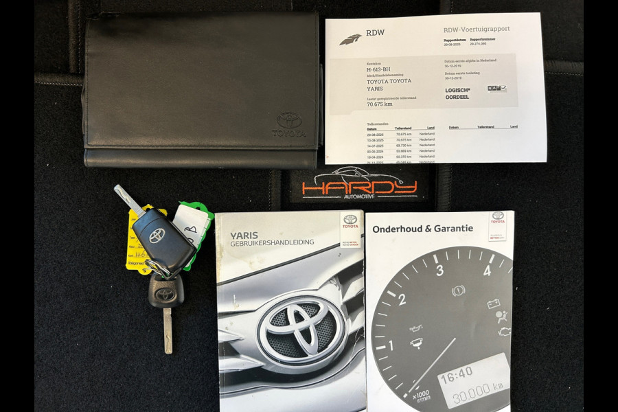 Toyota Yaris 1.0 VVT-i Connect Apple Carplay Camera Rijklaarprijs!