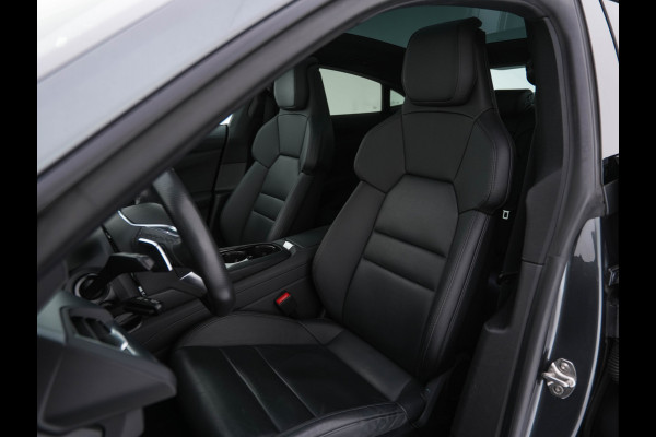 Audi e-tron GT 93 kWh Quattro [ 3-Fase ] (INCL-BTW) *PANO | FULL-LED | LUXURY-LEATHER | AUDI-SOUNDSYSTEM | DIGI-COCKPIT | NAVI-FULLMAP | HEATED-SPORTSEATS | TOP-VIEW | DAB | KEYLESS | LANE-ASSIST | SHIFT-PADDLES | PRIVACY-GLASS | 20