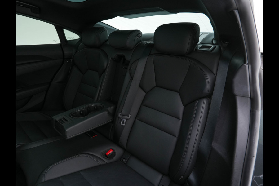 Audi e-tron GT 93 kWh Quattro [ 3-Fase ] (INCL-BTW) *PANO | FULL-LED | LUXURY-LEATHER | AUDI-SOUNDSYSTEM | DIGI-COCKPIT | NAVI-FULLMAP | HEATED-SPORTSEATS | TOP-VIEW | DAB | KEYLESS | LANE-ASSIST | SHIFT-PADDLES | PRIVACY-GLASS | 20