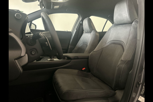 Lexus UX 300e Business Line 73 kWh | Nieuwprijs € 55.100,00, 45% korting | Adaptieve cruise control | Achteruitrijcamera | Premium kwaliteit voor een topprijs