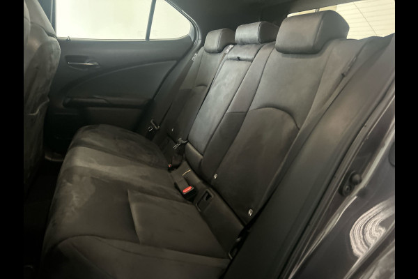 Lexus UX 300e Business Line 73 kWh | Nieuwprijs € 55.100,00, 45% korting | Adaptieve cruise control | Achteruitrijcamera | Premium kwaliteit voor een topprijs