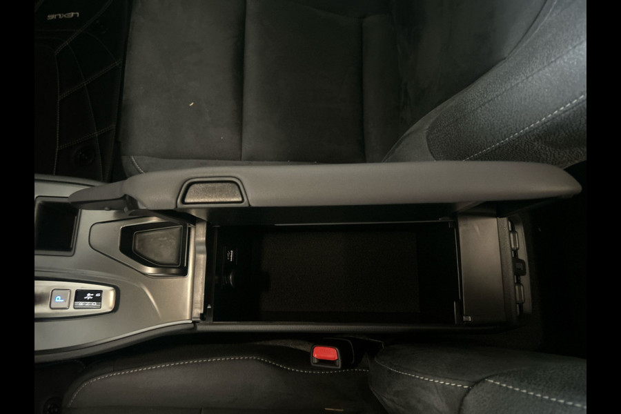 Lexus UX 300e Business Line 73 kWh | Nieuwprijs € 55.100,00, 45% korting | Adaptieve cruise control | Achteruitrijcamera | Premium kwaliteit voor een topprijs