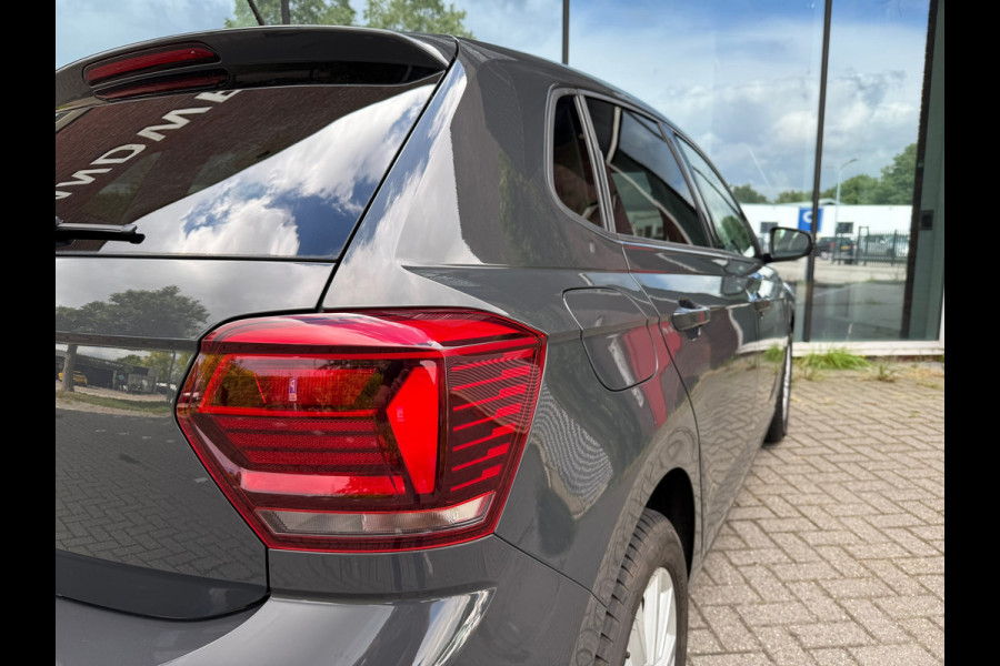Volkswagen Polo 1.0 TSI Comfortline Business - Automaat - Climate - Navi - Parkeerhulp - Org.NL