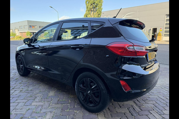 Ford Fiesta 1.0 EcoBoost / 95 PK / Navi / Cruise Control / Apple Carplay-Android / Comfort-Pack / PDC Voor + Achter / ALL-Season b