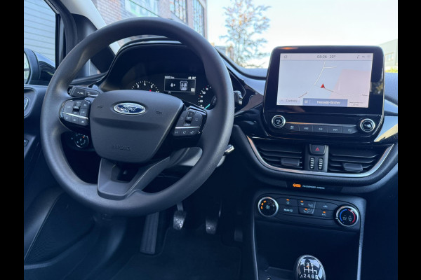 Ford Fiesta 1.0 EcoBoost / 95 PK / Navi / Cruise Control / Apple Carplay-Android / Comfort-Pack / PDC Voor + Achter / ALL-Season b