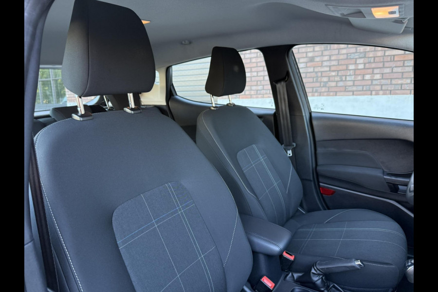 Ford Fiesta 1.0 EcoBoost / 95 PK / Navi / Cruise Control / Apple Carplay-Android / Comfort-Pack / PDC Voor + Achter / ALL-Season b