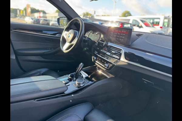 BMW 5 Serie 540i High Executive Dakje MAXTON Leder Camera Led B58