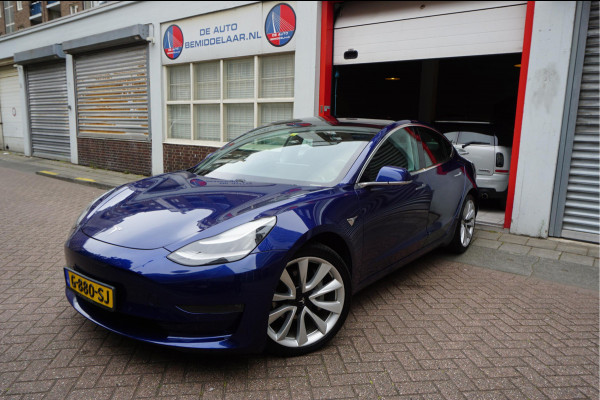 Tesla Model 3 Long Range AWD 75 kWh Dual Motor | Nederlandse BTW auto | 351 pk | Panorama | Premium Audio | Auto Pilot | Leer | 19inch sportvelgen