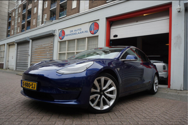 Tesla Model 3 Long Range AWD 75 kWh Dual Motor | Nederlandse BTW auto | 351 pk | Panorama | Premium Audio | Auto Pilot | Leer | 19inch sportvelgen
