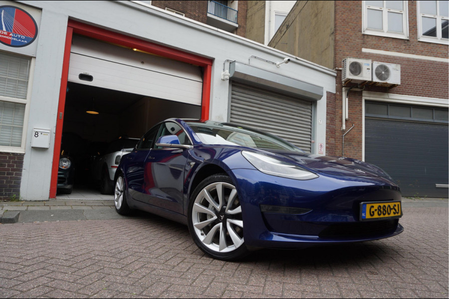 Tesla Model 3 Long Range AWD 75 kWh Dual Motor | Nederlandse BTW auto | 351 pk | Panorama | Premium Audio | Auto Pilot | Leer | 19inch sportvelgen