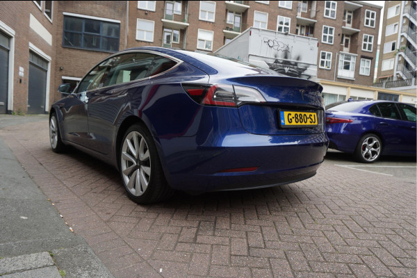 Tesla Model 3 Long Range AWD 75 kWh Dual Motor | Nederlandse BTW auto | 351 pk | Panorama | Premium Audio | Auto Pilot | Leer | 19inch sportvelgen