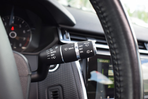 Land Rover Range Rover Velar 3.0 V6 SC AWD | Pano | Luchtvering | Half Leer | Apple CarPlay