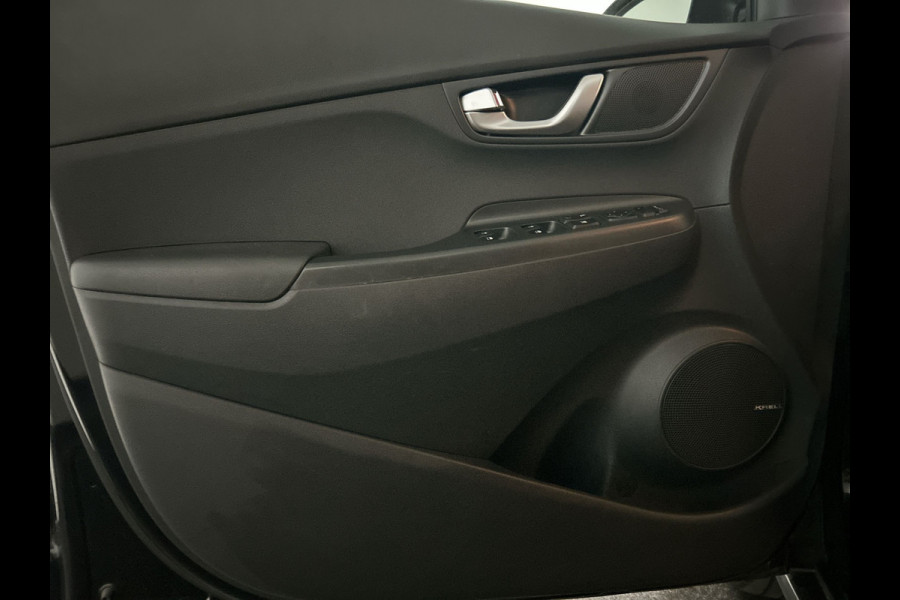 Hyundai KONA ELECTRIC Comfort Smart 64.8 kWh | Warmtepomp | Head-up display | Trekhaak | Voorzetels en stuur verwarmbaar
