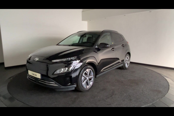 Hyundai KONA ELECTRIC Comfort Smart 64.8 kWh | Warmtepomp | Head-up display | Trekhaak | Voorzetels en stuur verwarmbaar