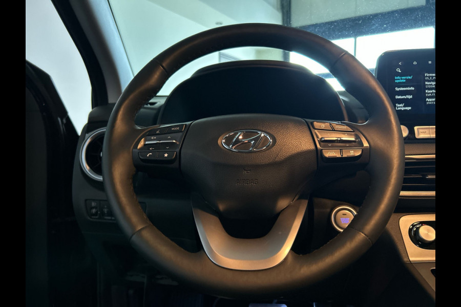 Hyundai KONA ELECTRIC Comfort Smart 64.8 kWh | Warmtepomp | Head-up display | Trekhaak | Voorzetels en stuur verwarmbaar