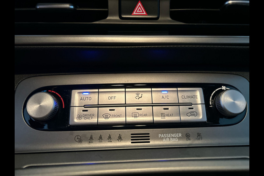 Hyundai KONA ELECTRIC Comfort Smart 64.8 kWh | Warmtepomp | Head-up display | Trekhaak | Voorzetels en stuur verwarmbaar