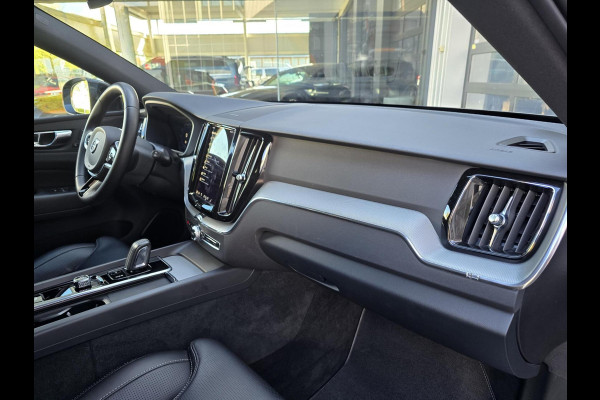 Volvo XC60 2.0 T8 Plug-in hybrid AWD R Design|Facelift!|PANO|HEADUP|HARMANKARDON