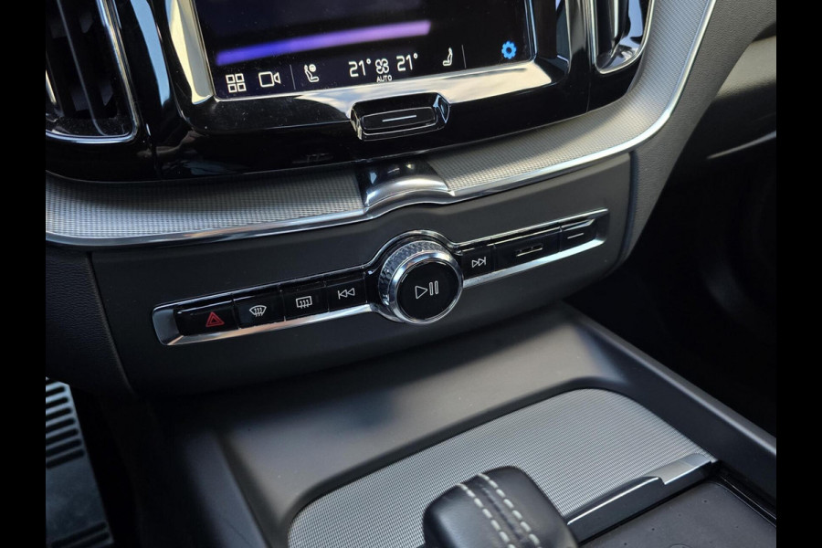 Volvo XC60 2.0 T8 Plug-in hybrid AWD R Design|Facelift!|PANO|HEADUP|HARMANKARDON