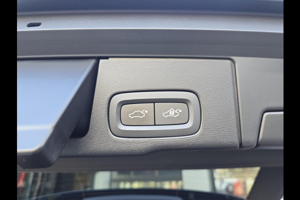 Volvo XC60 2.0 T8 Plug-in hybrid AWD R Design|Facelift!|PANO|HEADUP|HARMANKARDON