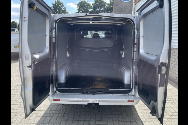 Fiat Talento 2.0 MultiJet 145pk L2H1 Business Pro DC 5 persoons / vaste prijs rijklaar € 20.950 ex btw / lease vanaf € 342 / euro 6 diesel / bpm vrij / airco / cruise / camera / trekhaak !