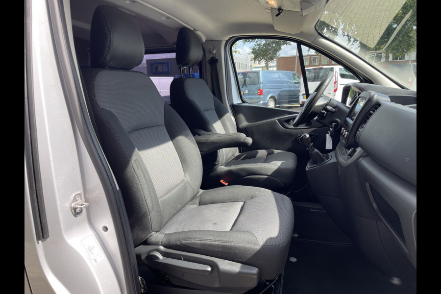 Fiat Talento 2.0 MultiJet 145pk L2H1 Business Pro DC 5 persoons / vaste prijs rijklaar € 20.950 ex btw / lease vanaf € 342 / euro 6 diesel / bpm vrij / airco / cruise / camera / trekhaak !