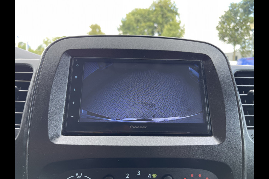 Fiat Talento 2.0 MultiJet 145pk L2H1 Business Pro DC 5 persoons / vaste prijs rijklaar € 20.950 ex btw / lease vanaf € 342 / euro 6 diesel / bpm vrij / airco / cruise / camera / trekhaak !