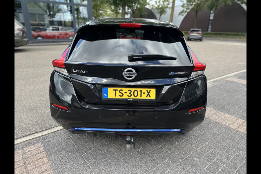 Nissan Leaf Tekna 40 kWh 1e Eigenaar | Origineel NL Auto | 360° Camera | Afneembare Trekhaak | Stoel- & Stuurverwarming | SOH 91% | Rijklaar met 12 mnd BOVAG Garantie!