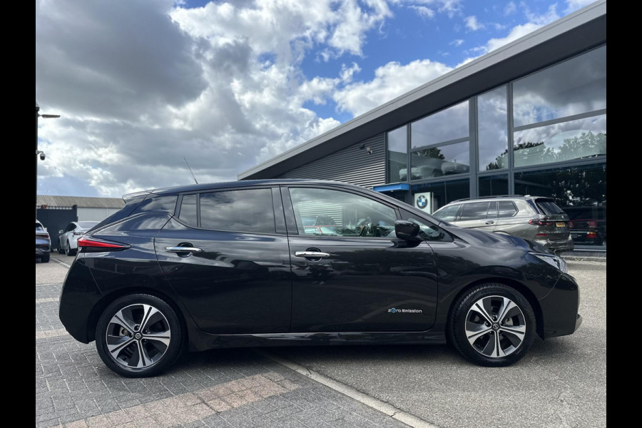 Nissan Leaf Tekna 40 kWh 1e Eigenaar | Origineel NL Auto | 360° Camera | Afneembare Trekhaak | Stoel- & Stuurverwarming | SOH 91% | Rijklaar met 12 mnd BOVAG Garantie!
