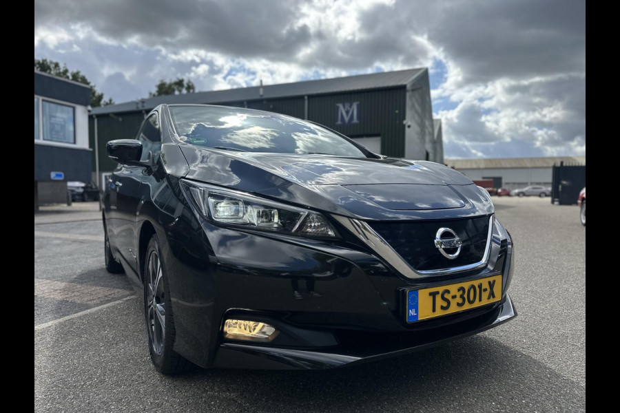 Nissan Leaf Tekna 40 kWh 1e Eigenaar | Origineel NL Auto | 360° Camera | Afneembare Trekhaak | Stoel- & Stuurverwarming | SOH 91% | Rijklaar met 12 mnd BOVAG Garantie!