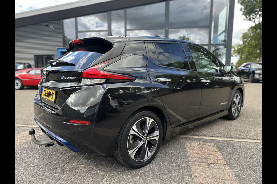 Nissan Leaf Tekna 40 kWh 1e Eigenaar | Origineel NL Auto | 360° Camera | Afneembare Trekhaak | Stoel- & Stuurverwarming | SOH 91% | Rijklaar met 12 mnd BOVAG Garantie!