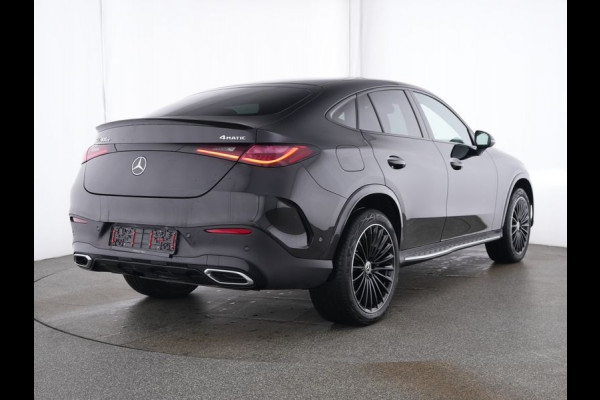 Mercedes-Benz GLC Coupé 300 e 4MATIC AMG Plug-In Hybride AMG Line | Night Pakket | Panorama Schuif-Kanteldak | Burmester® | Trekhaak | 20 Inch AMG Velgen | Distronic. Inclusief 24 maanden MB Certified garantie voor Europa.