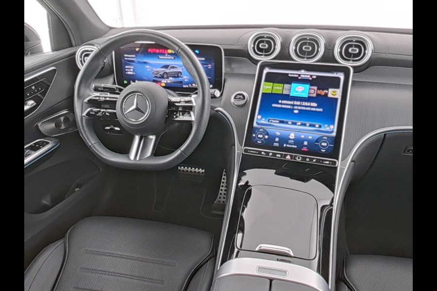 Mercedes-Benz GLC Coupé 300 e 4MATIC AMG Plug-In Hybride AMG Line | Night Pakket | Panorama Schuif-Kanteldak | Burmester® | Trekhaak | 20 Inch AMG Velgen | Distronic. Inclusief 24 maanden MB Certified garantie voor Europa.