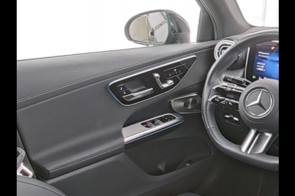 Mercedes-Benz GLC Coupé 300 e 4MATIC AMG Plug-In Hybride AMG Line | Night Pakket | Panorama Schuif-Kanteldak | Burmester® | Trekhaak | 20 Inch AMG Velgen | Distronic. Inclusief 24 maanden MB Certified garantie voor Europa.