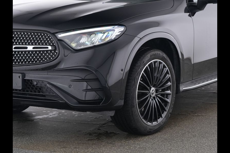 Mercedes-Benz GLC Coupé 300 e 4MATIC AMG Plug-In Hybride AMG Line | Night Pakket | Panorama Schuif-Kanteldak | Burmester® | Trekhaak | 20 Inch AMG Velgen | Distronic. Inclusief 24 maanden MB Certified garantie voor Europa.