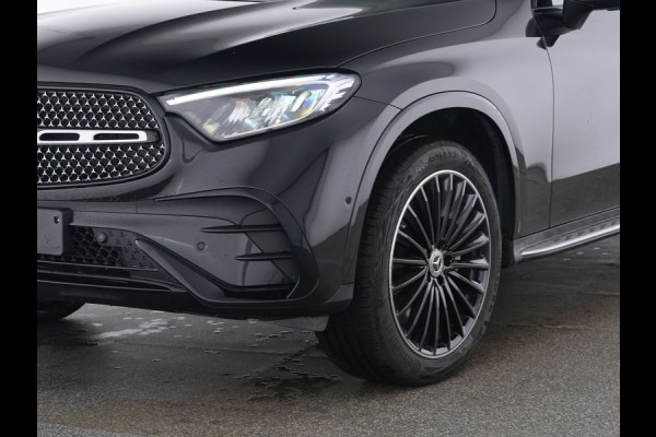 Mercedes-Benz GLC Coupé 300 e 4MATIC AMG Plug-In Hybride AMG Line | Night Pakket | Panorama Schuif-Kanteldak | Burmester® | Trekhaak | 20 Inch AMG Velgen | Distronic. Inclusief 24 maanden MB Certified garantie voor Europa.