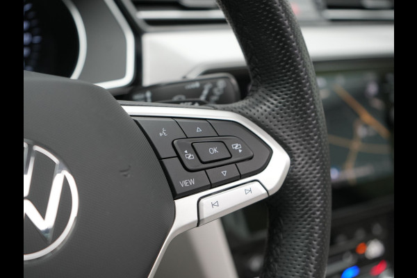Volkswagen Passat Variant 1.4 TSI GTE Business Plug In Hybrid 218pk Dealer O.H PHEV | Panodak | Adaptive Cruise | Lederen Sportstoelen Massage & Verwarmd | Apple Carplay | Sfeerverlichting | Navigatie | DAB |