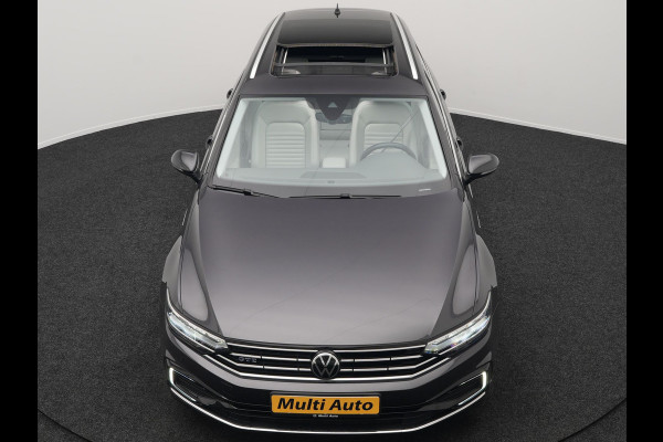 Volkswagen Passat Variant 1.4 TSI GTE Business Plug In Hybrid 218pk Dealer O.H PHEV | Panodak | Adaptive Cruise | Lederen Sportstoelen Massage & Verwarmd | Apple Carplay | Sfeerverlichting | Navigatie | DAB |