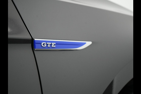 Volkswagen Passat Variant 1.4 TSI GTE Business Plug In Hybrid 218pk Dealer O.H PHEV | Panodak | Adaptive Cruise | Lederen Sportstoelen Massage & Verwarmd | Apple Carplay | Sfeerverlichting | Navigatie | DAB |