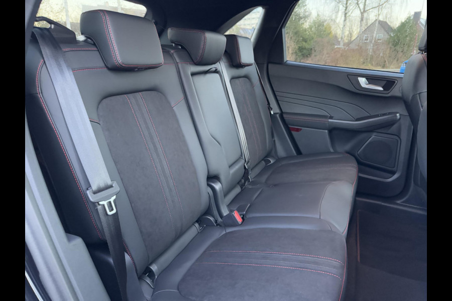 Ford Kuga 2.5 PHEV ST-Line X | 243pk | Driver Assistance Pack | Winterpack | Wegklapbare Trekhaak | Technology Pack | All season banden
