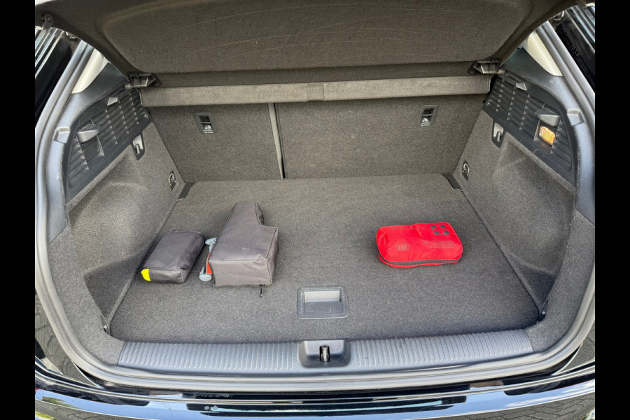 Audi Q2 30 TFSI Pro Line - Climate - Cruise - Media - Parkeerhulp - Org.NL
