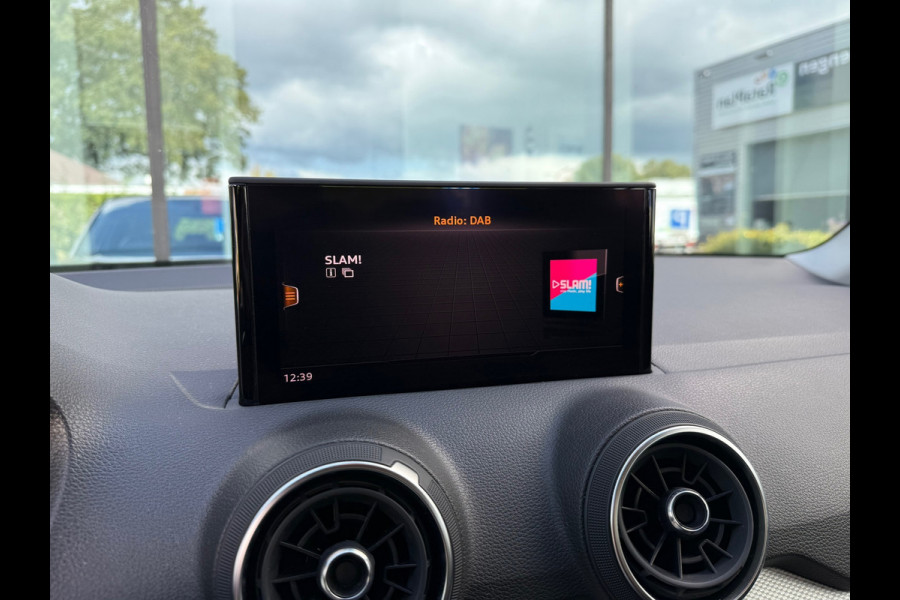 Audi Q2 30 TFSI Pro Line - Climate - Cruise - Media - Parkeerhulp - Org.NL