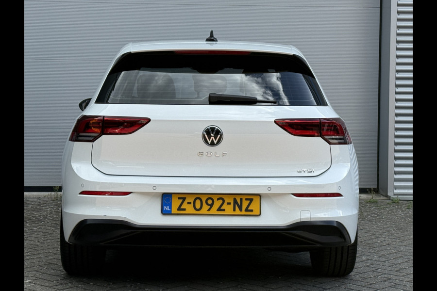 Volkswagen Golf 1.5 eTSI Style | Nieuw model | Camera | Draadloze lader | | Apple Carplay | DAB+