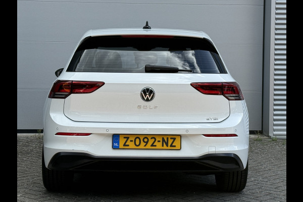 Volkswagen Golf 1.5 eTSI Style | Nieuw model | Camera | Draadloze lader | | Apple Carplay | DAB+