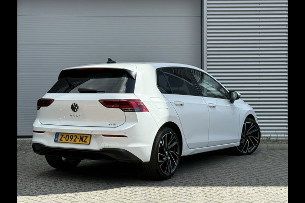 Volkswagen Golf 1.5 eTSI Style | Nieuw model | Camera | Draadloze lader | | Apple Carplay | DAB+